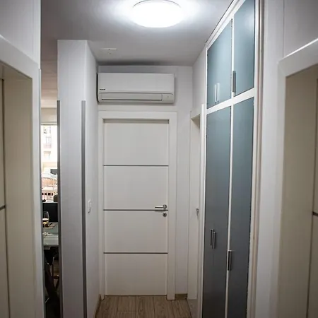 Apartament Ancalagon *