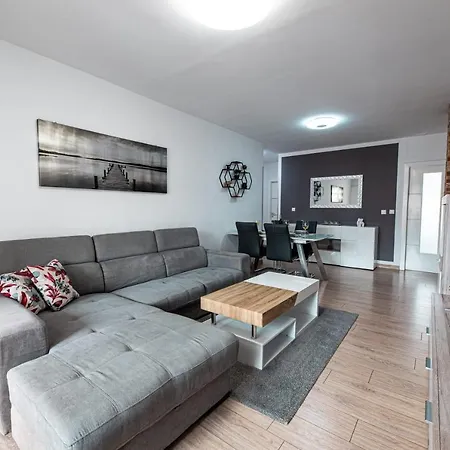 Ancalagon Apartamento Split